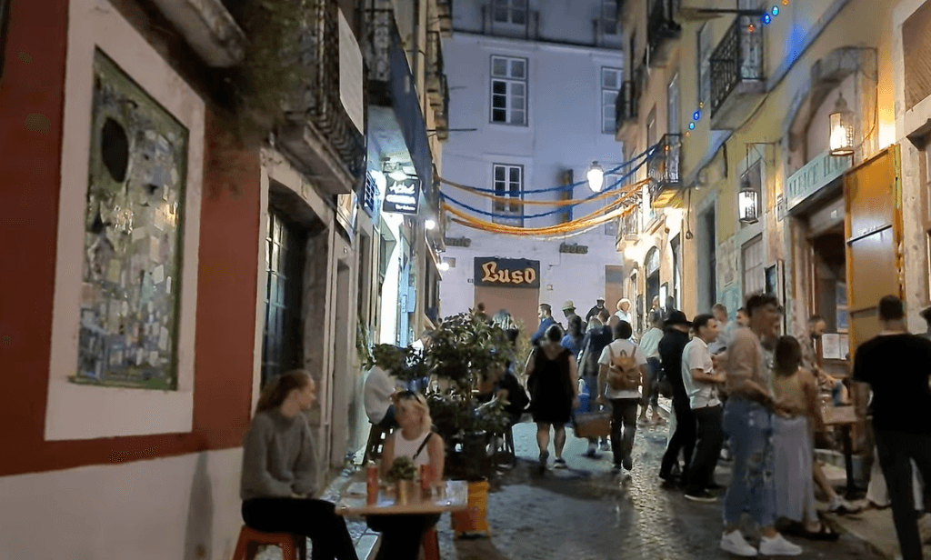 7 - Bairro Alto