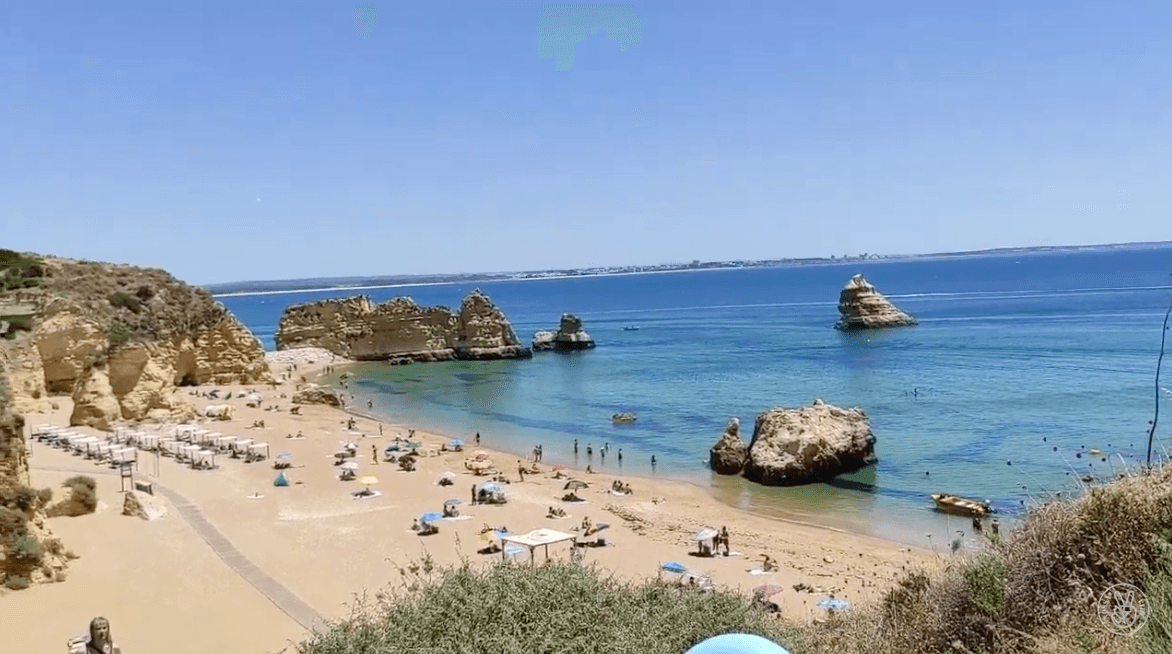 3 - Dona Ana beach