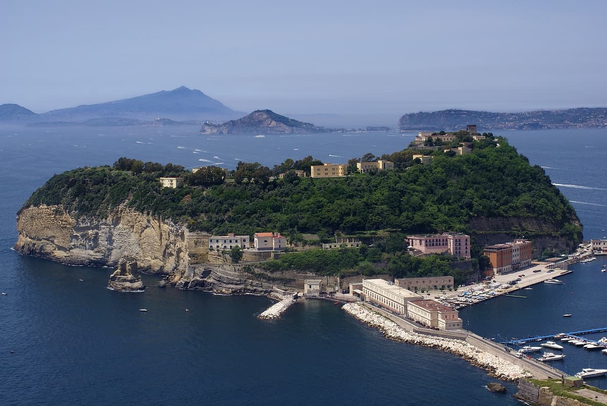 6 - Naples