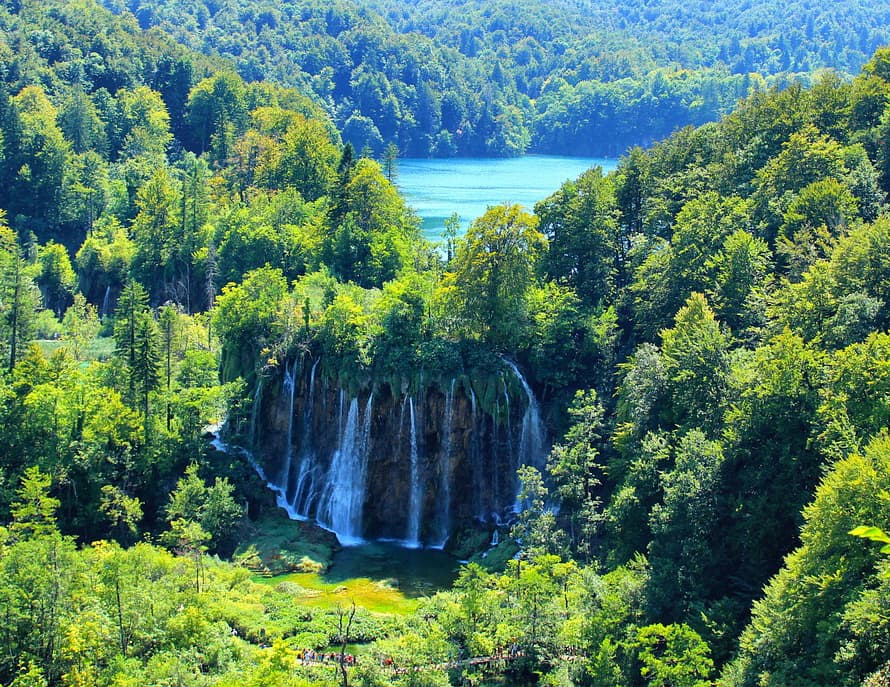 4 - Plitvice Lakes National Park